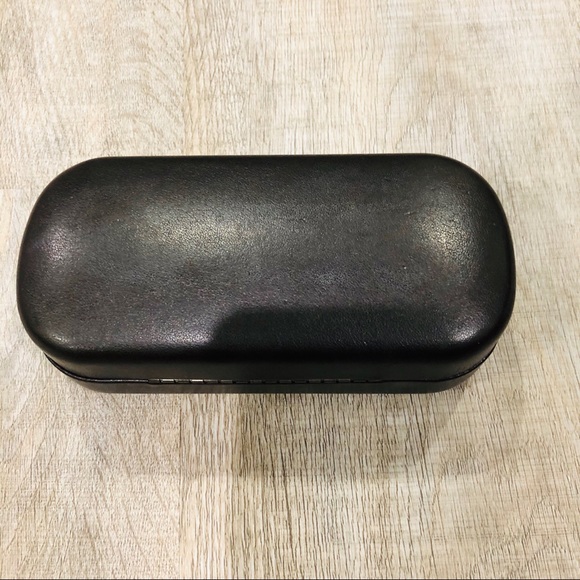 Lv case for sunglasses - Picture 3 of 5